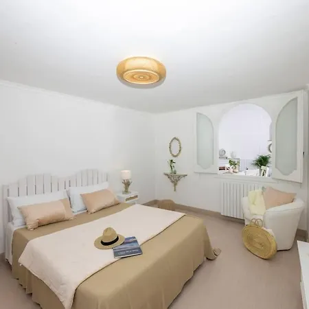 House On The Rock * Positano